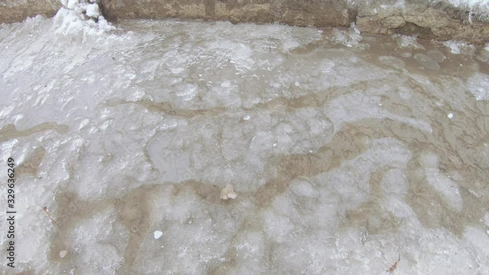 Melting water in concrete Melting water in concrete