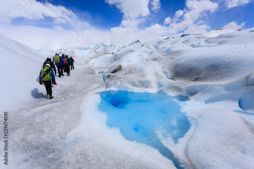 Fotografía Walking on Perito Moreno glacier Patagonia, Argentina
