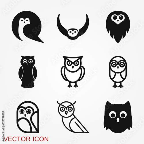 Owl icon. Vector images of owl on background.
