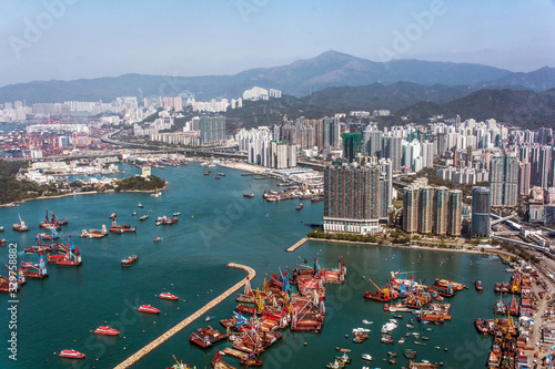 Blick vom Sky100 auf Hongkong. photo