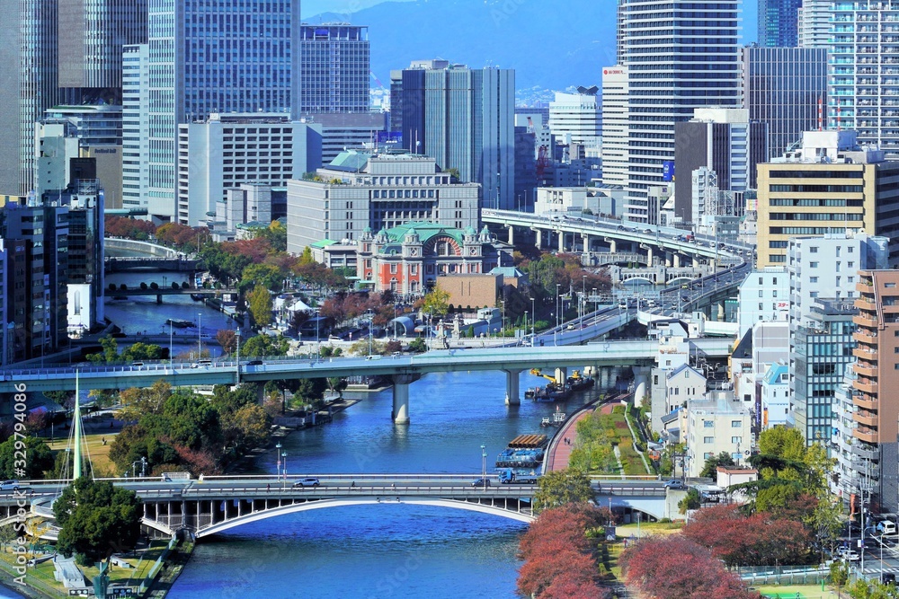 Fototapeta premium 大阪の街並み