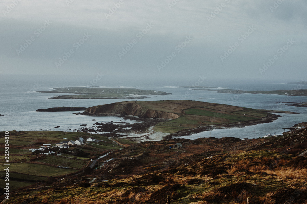 Irland Sky Road bei Connemara auf dem Wild Atlantic Way Irland Sky Road bei Connemara auf dem Wild Atlantic Way