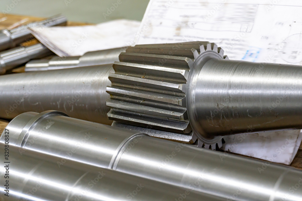 Shaft gear at the assembly site, tooth cutting, gear cutting production on CNC machines. Shaft gear at the assembly site, tooth cutting, gear cutting production on CNC machines.