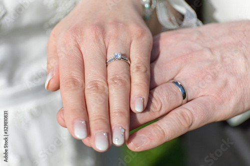 ring hands bride wedding