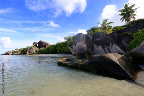 Fototapeta Naklejka Na Ścianę i Meble -  Les rochers de l'Anse Source d'Argent, La Digue, Seychelles