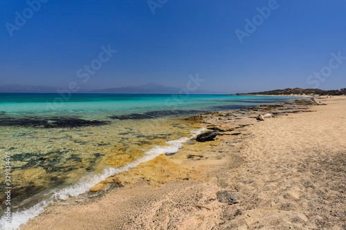 spiaggia sull'isola di Chrissi, a Creta