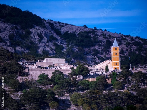 Wallpaper Mural church Torontodigital.ca