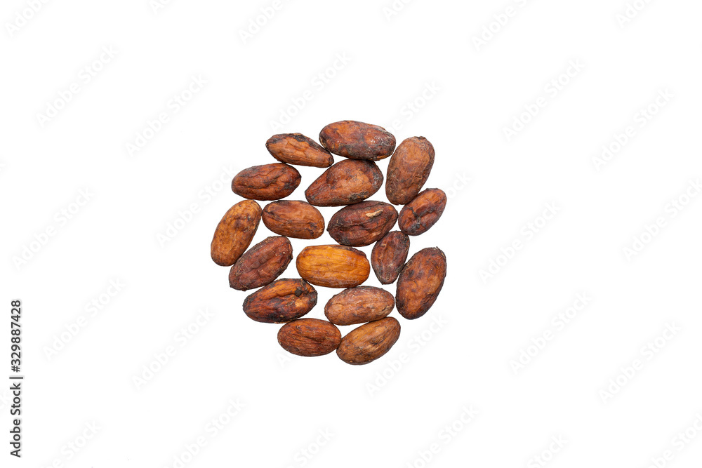 Obraz premium Cocoa beans on a white background