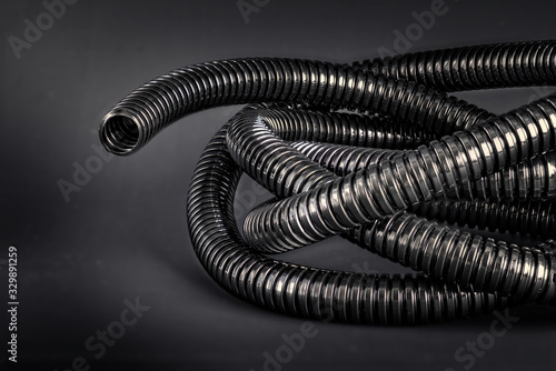 Εκτύπωση καμβά All black - Black flex tube on black background