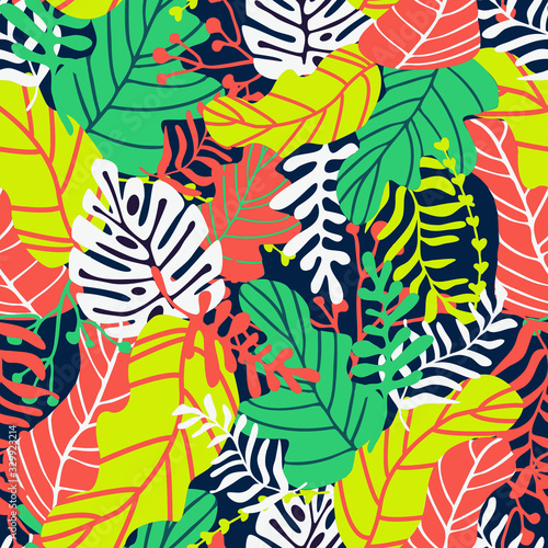 Vector seamless pattern with tropical flowers and leaves. Cartoon style. Modern colorful texture for kifs wallpaper, textile, fabric design.  © Елена Сурмач