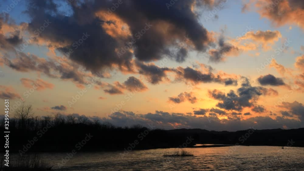 川と夕焼け空 美しい風景 リフレクション 川と夕焼け空 美しい風景 リフレクション
