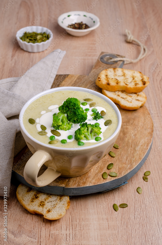 Thick vegetable cream soup with white sauce Thick vegetable cream soup with white sauce