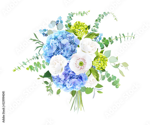 Watercolor style flowers bouquet