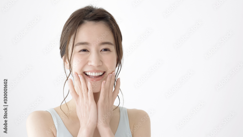 女性　美容　歯　ホワイトニング
