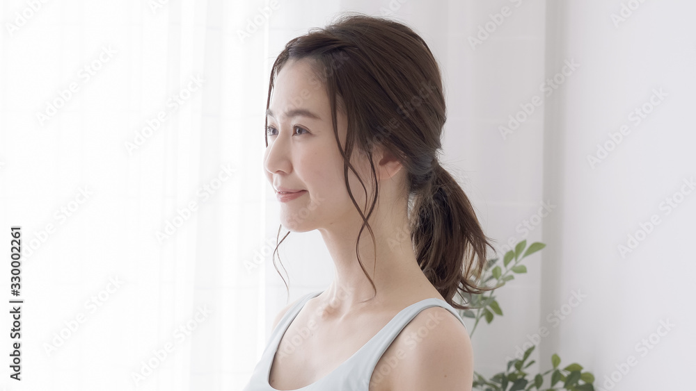 女性