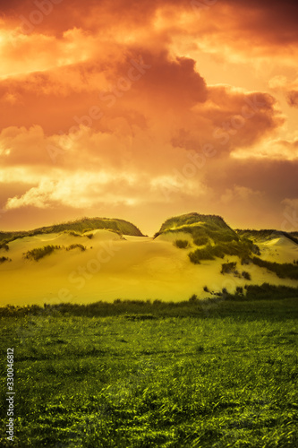 Abendstimmung in Dünenlandschaft in Däneamark