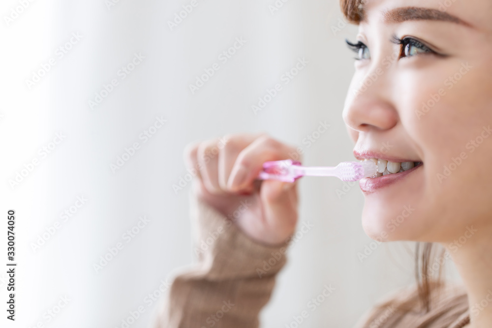 ルームウェアの女性 ルームウェアの女性