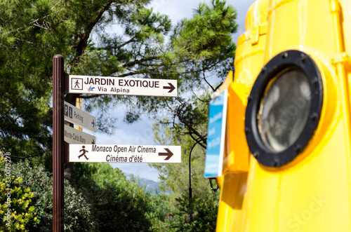 Monaco signals, France