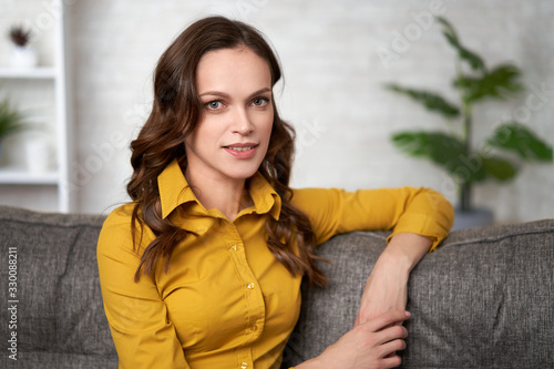 Brunette woman with wavy hair