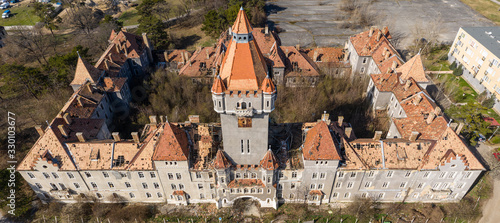 Schilderij op canvas Abandoned army fort in Hajmasker, Hungary