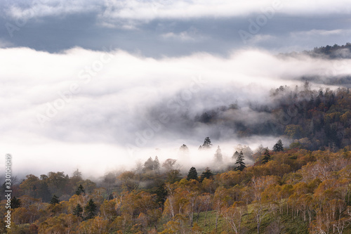 日本・北海道東部の国立公園、屈斜路湖の雲海 © Hirayama Toshiya