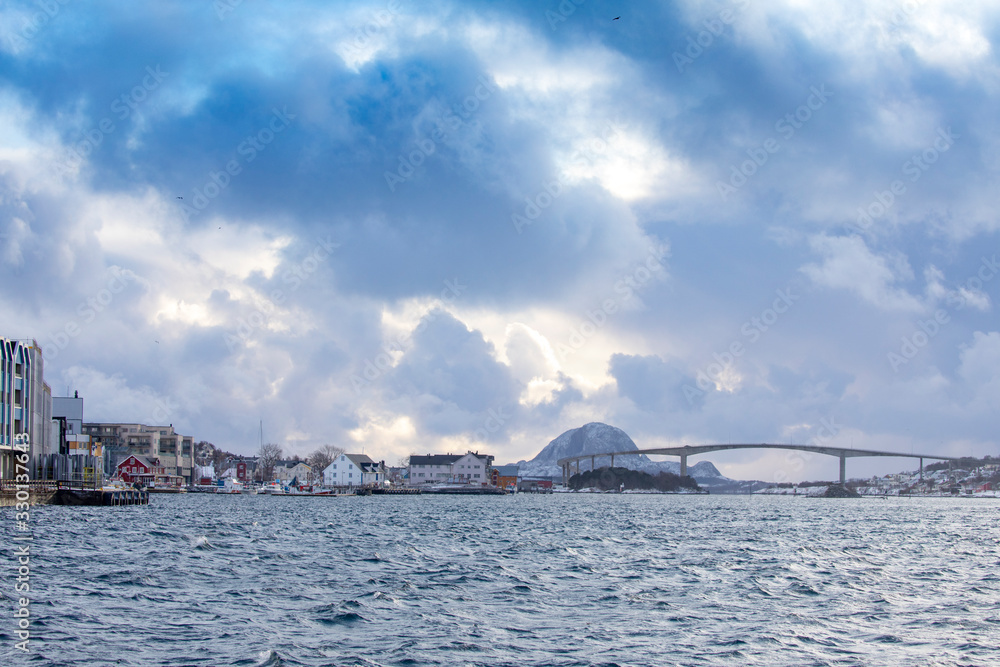 Strong wind in Brønnøysundet, Nordland county Strong wind in Brønnøysundet, Nordland county