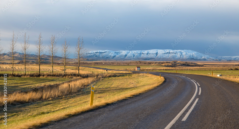 road to nowhere Icelandic landscape