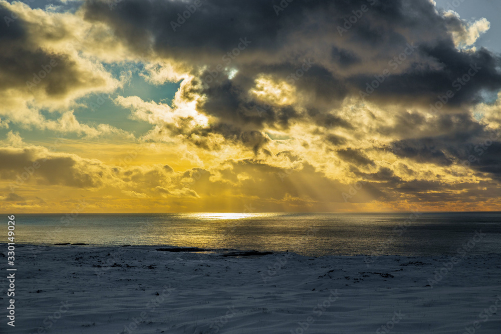 Obraz premium sunset over the sea Iceland