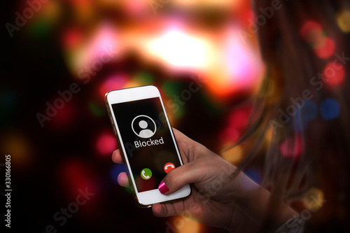 woman gets an anonymized call from an unknown number