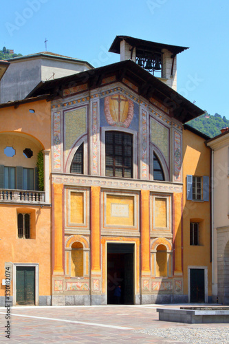 OLD CHURCH IN THE DOWNTOWN OF COMO CITY IN ITALY