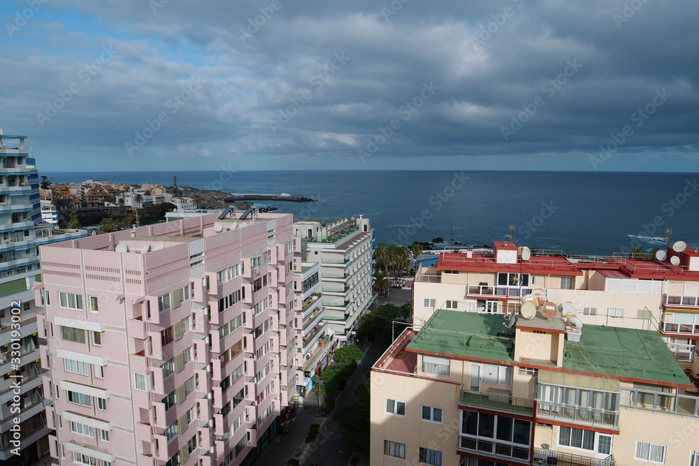 Φωτογραφία Panorama view of Puerto de la Cruz city on Tenerife island, Spain