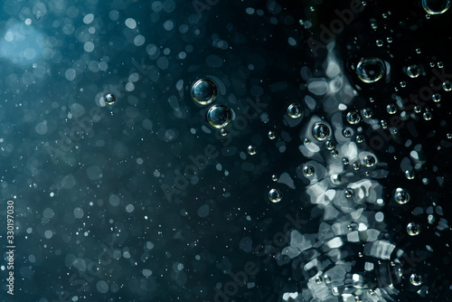 Texture of air bubbles in an aquarium