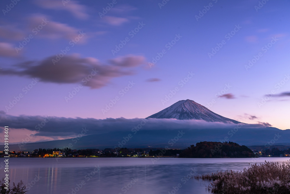 Mount Fuji with twilight sky at Kawaguchi Lake (Yamanashi Prefecture, Japan) Mount Fuji with twilight sky at Kawaguchi Lake (Yamanashi Prefecture, Japan)