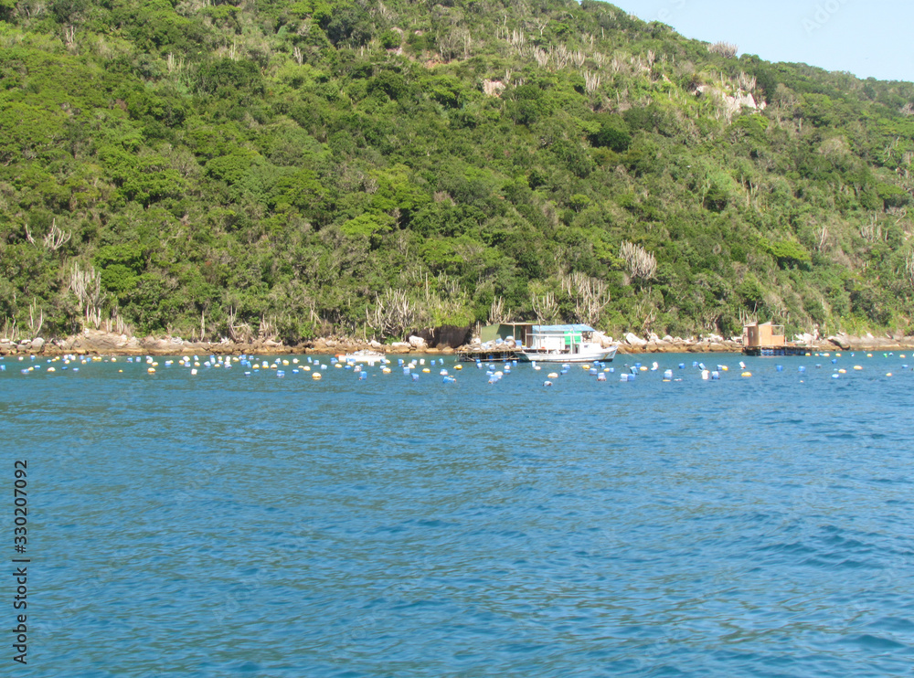 Oven's Beach - Boat trip along the beaches of Arraial do Cabo.