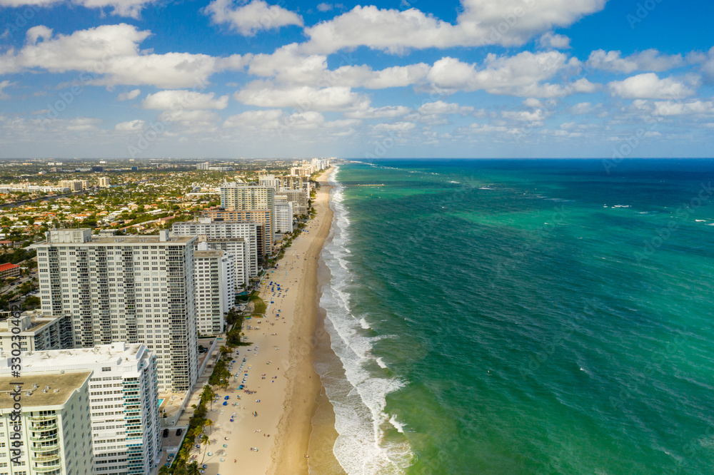 Aerial photo Galt Ocean Mile beachfront condos Aerial photo Galt Ocean Mile beachfront condos