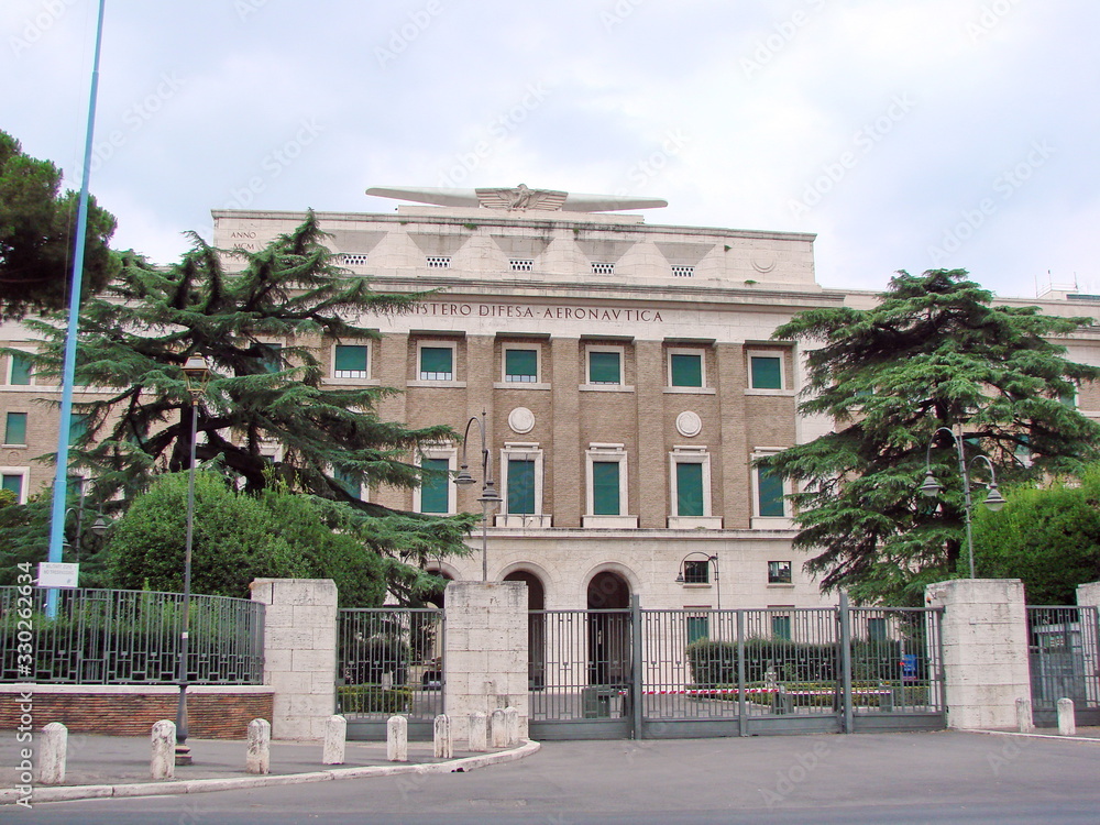 The modern buildings of present-day Rome also attract tourists with their uniqueness and beauty.