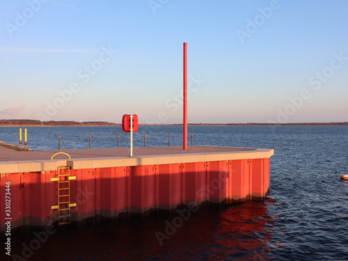 Spundwände + Dalben im neuen Hafen photo