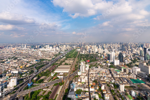 Cityscape with expressway and traffic of Bangkok © pongmoji