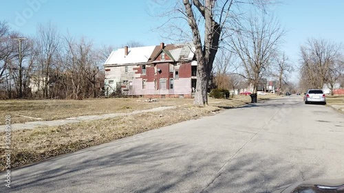 Wallpaper Mural Rundown House Drive By Poor Poverty Stricken Rundown Ghetto Neighborhood In Detroit Michigan Torontodigital.ca