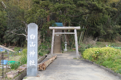 白山神社