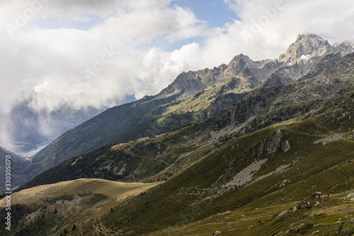 Fototapeta Naklejka Na Ścianę i Meble -  Cloud in french alps