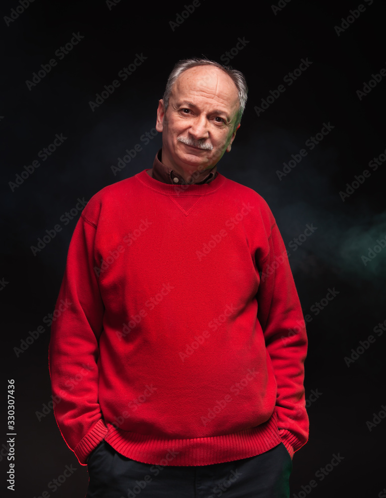 Fototapeta premium portrait of an elderly man