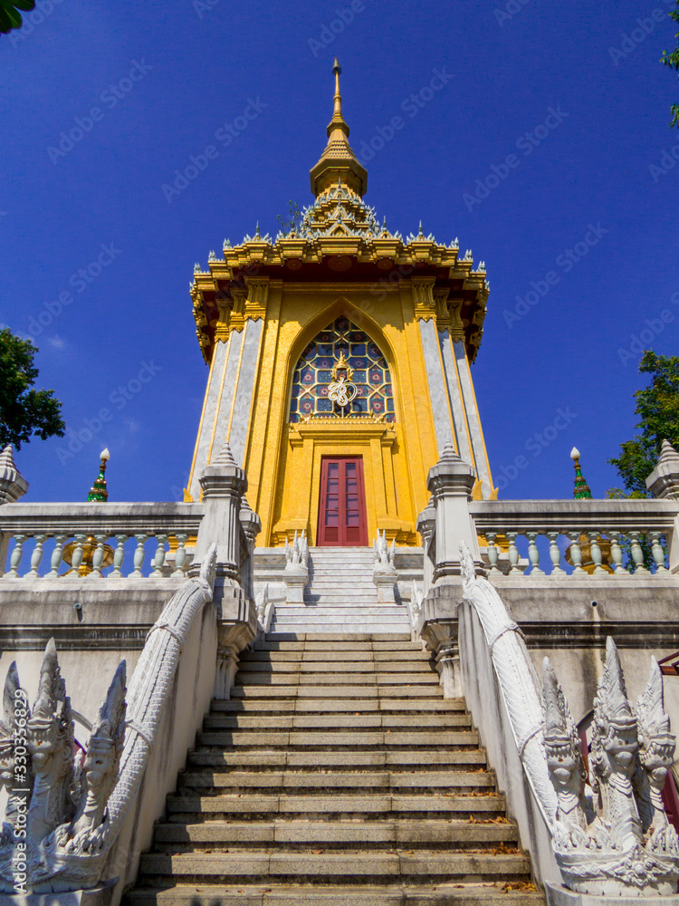 Fototapeta premium Phra Maha Mondop Phutthabat, Pattaya, Thailand