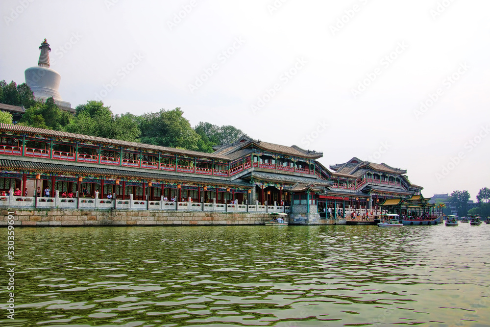 Naklejka premium behai