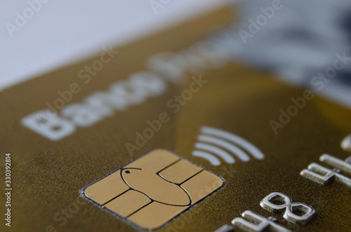 credit card with chip and approximation