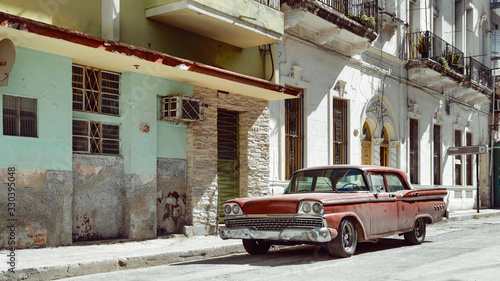 Obraz na płótnie Classic old car in Havana w salonie