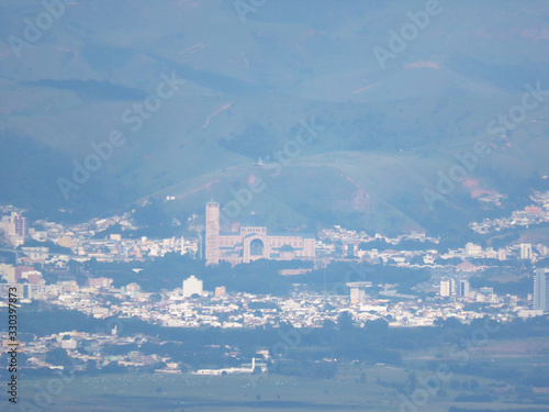 Basilica of the city of aparecida being seen from a long distance © Anderson Matos