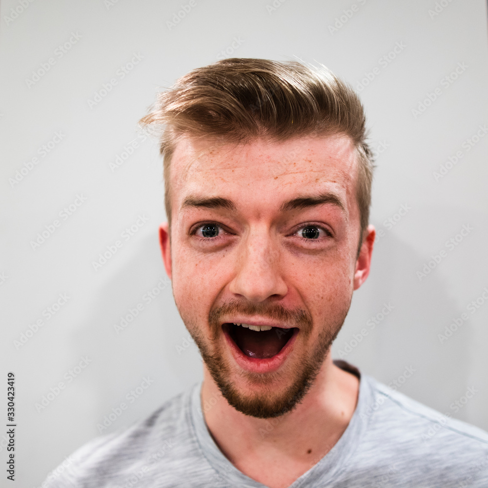 © Cody - wow expression, emoji face