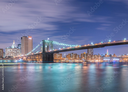 Night view of Manhattan and Brooklyn bridge © Elnur