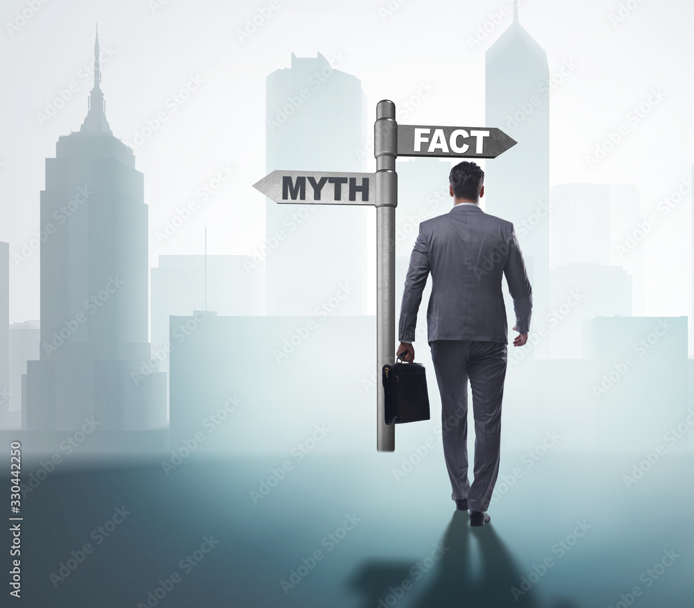 Obraz premium Businessman in difficult choice concept